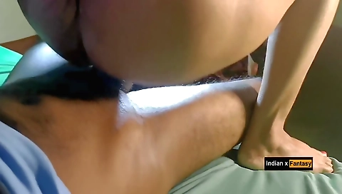 Indian girl gets her tight pussy penetrated by her boyfriend