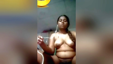 Hairy pussy and hairy pussy in amateur hairy girl video