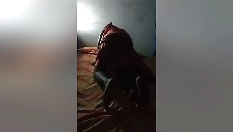 Indian lady with a big booty is getting her hole fucked
