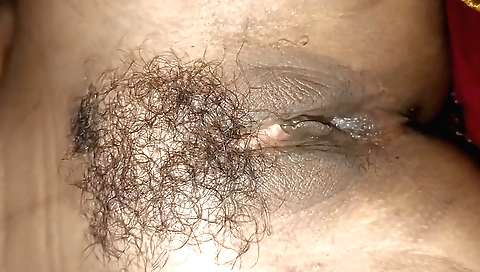 Amateur wife masturbates with a dildo in a hot solo video