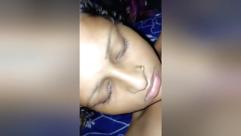 Slutty amateur indian chick riding cock and fucking her pussy