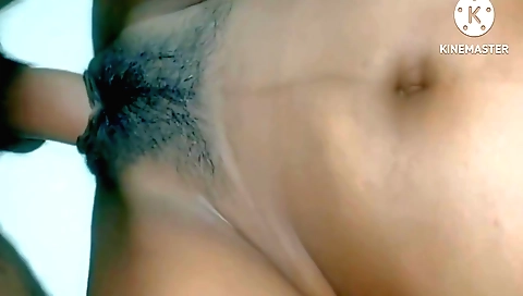 Indian hairy bhabhi fucks with boyfriend in oyo hotel room