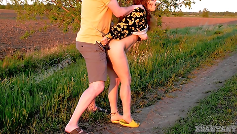 Indian chick in a dress fucked by a stranger outdoors