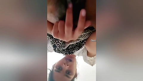 Indian amateur girl has a hairy pussy in webcam clip