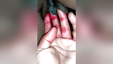 Indian hairy ass on the bed rubbed on camera by the sex videographer