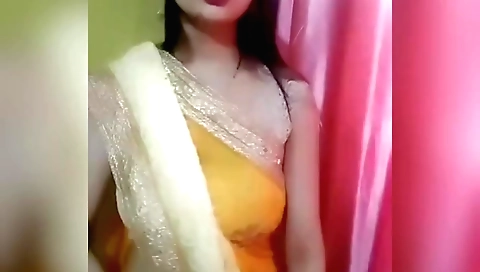 Indian naked video with nude bhabi in amateur webcam
