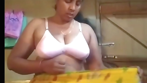 Bollywood amateur sex session with a slutty brunette