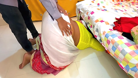 Big boobs amateur in homemade show with a big booty