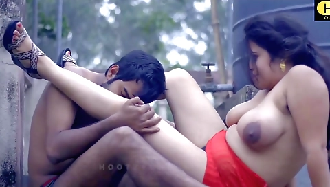 Indian girl in this sex video shows how sexy she is