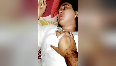 Indian girlfriend gets fucked in a voyeur hd video