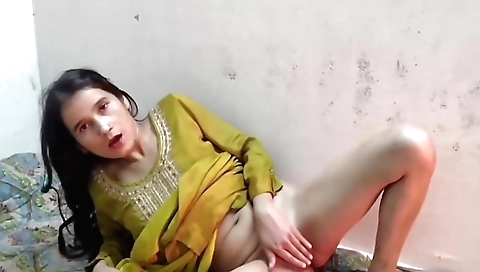 Hot bhabhi wearing stockings gets pounded in doggy style