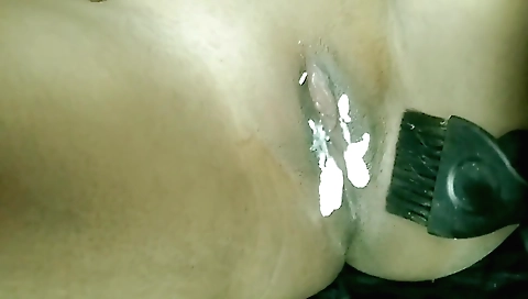 Tight pink pussy of a babe gets fucked in amateur video