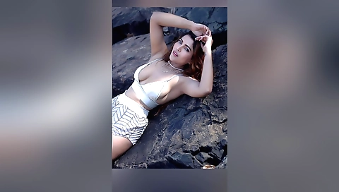 Solo amateur redhead fuck on beach in outdoor movie