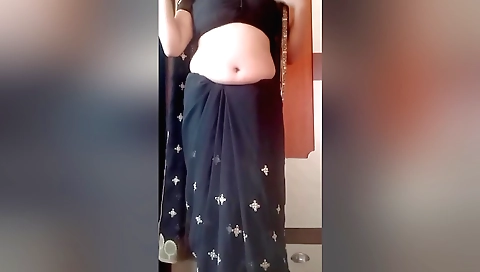 Indian chick with a big booty masturbating in the camera