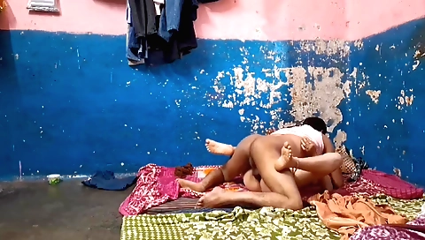 Indian woman with small tits fucked in the kitchen