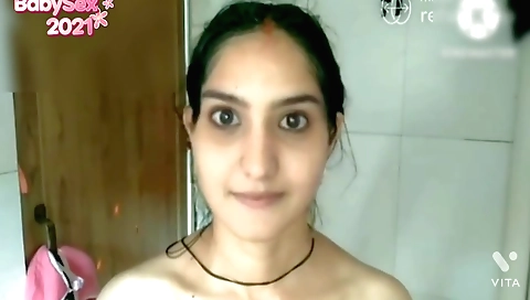 Indian amateur hottie enjoys solo sex in the bathroom
