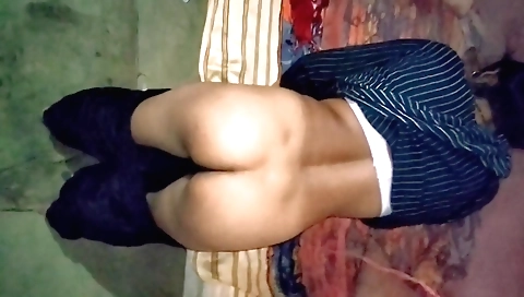 Devora girl is giving a great blowjob to her lover