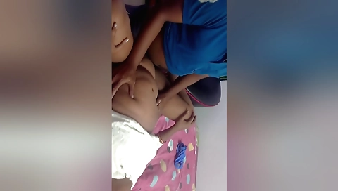 Indian amateur video showing desi girl deshi bhabhi