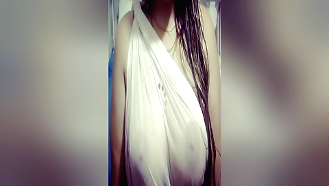 Indian bhabi enjoys solo sex in homemade porn video