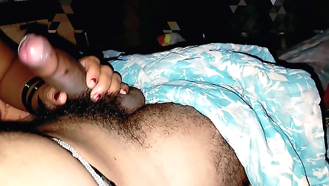 Indian porn video with amateur girl sucking and rubbing