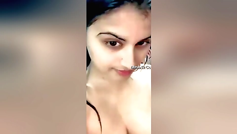 Indian milf is making a perfect homemade solo video