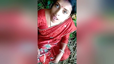 Indian hottie plays with a cock outdoors in the open air