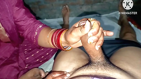 Hot brunette gets a handjob and a deep penetration