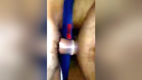 Big boobies of a sexy little chick in amateur porn video