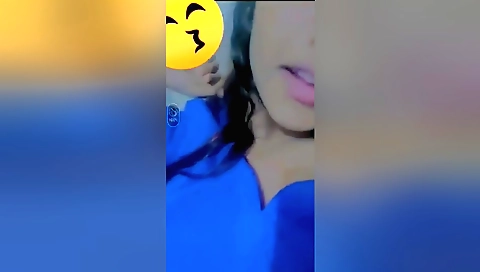 Indian hottie with a big booty in amateur solo video