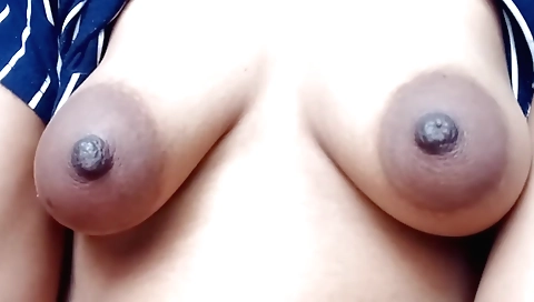 Sexy chick with big boobs and a sexy bikini cam in a sexy way