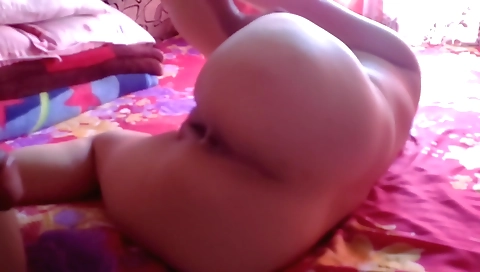 Indian teen video clip shows a sexy body and masturbation