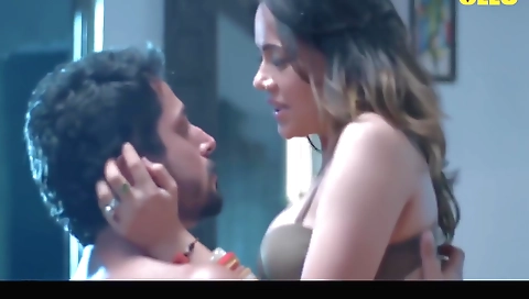 Indian slut with big booty gets fucked well by her cock