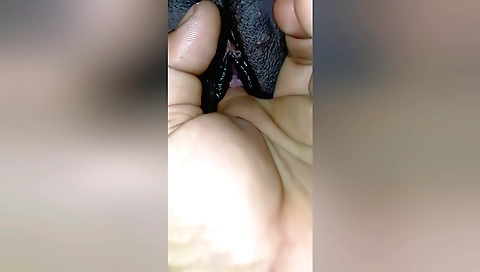 Indian teen fucks her friend in her sexy porn video