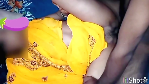 Indian amateur brunette girl giving a sexy blowjob on video