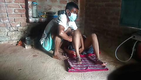 Indian girl gets her pussy and ass fucked in hardcore