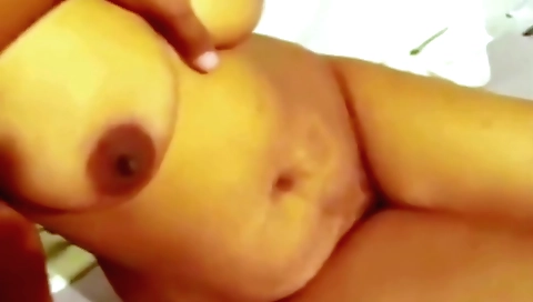 Indian babe with big boobs is giving me a blow job