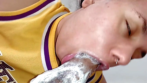 Indian girl with big boobs fucks her man in deepthroat