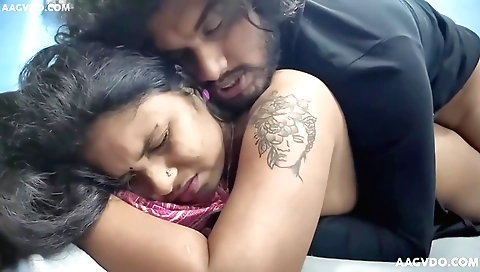 Indian hottie has a deepthroat and gets fucked hard