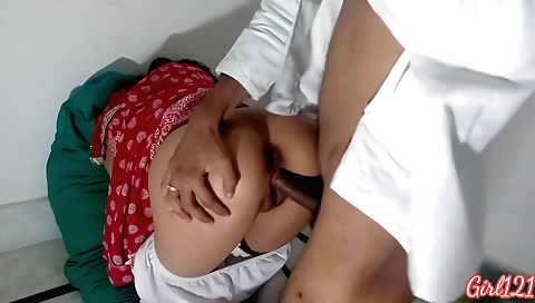 Amateur brunette wife seduces doctor and she enjoys his dick