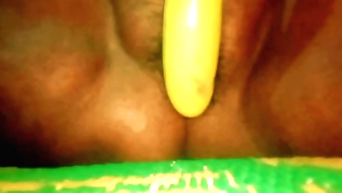 Veena bhabhi masturbating in her bedroom in amateur vid