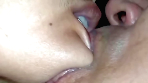 Indian babe gets nailed in her sexy underwear in the home
