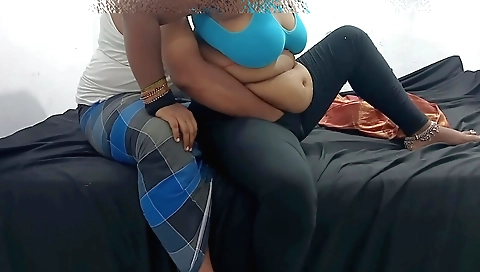 Big boobs milf is in a porn video with a very hot body