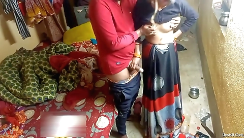 Indian slut gets fucked from behind in her underwear