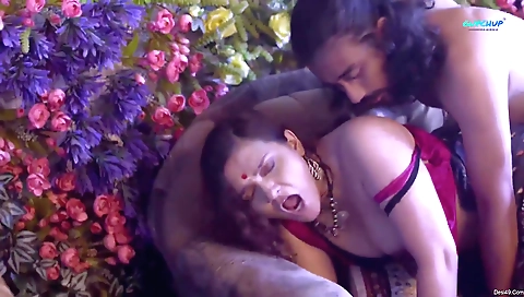 Brunette wali rani gets a nice load of cum in her mouth