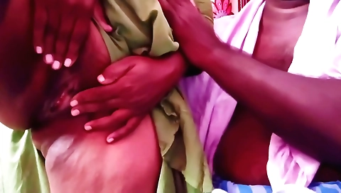 Indian wife fucked by her neighbor in homemade video
