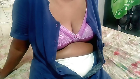 Indian bhabhi dammi takes off clothes for solo video