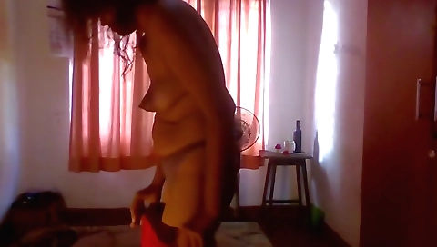 Solo female milf with amazing clothes in an hd video
