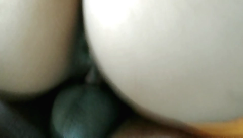 amateur bhabi with a nice body takes it in her mouth