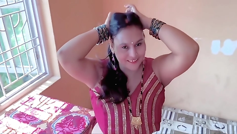 Sexy mature bitch gets her hot body and ass stretched